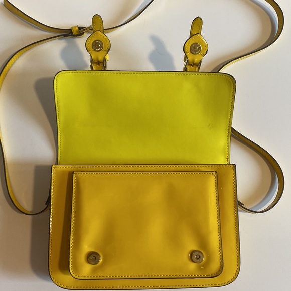 ✨NEW✨ STEVE MADDEN YELLOW CROSSBODY BAG - Picture 12 of 16
